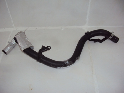 Ford Courier Fiesta Mangueira Inferior De Saída De Agua Novo